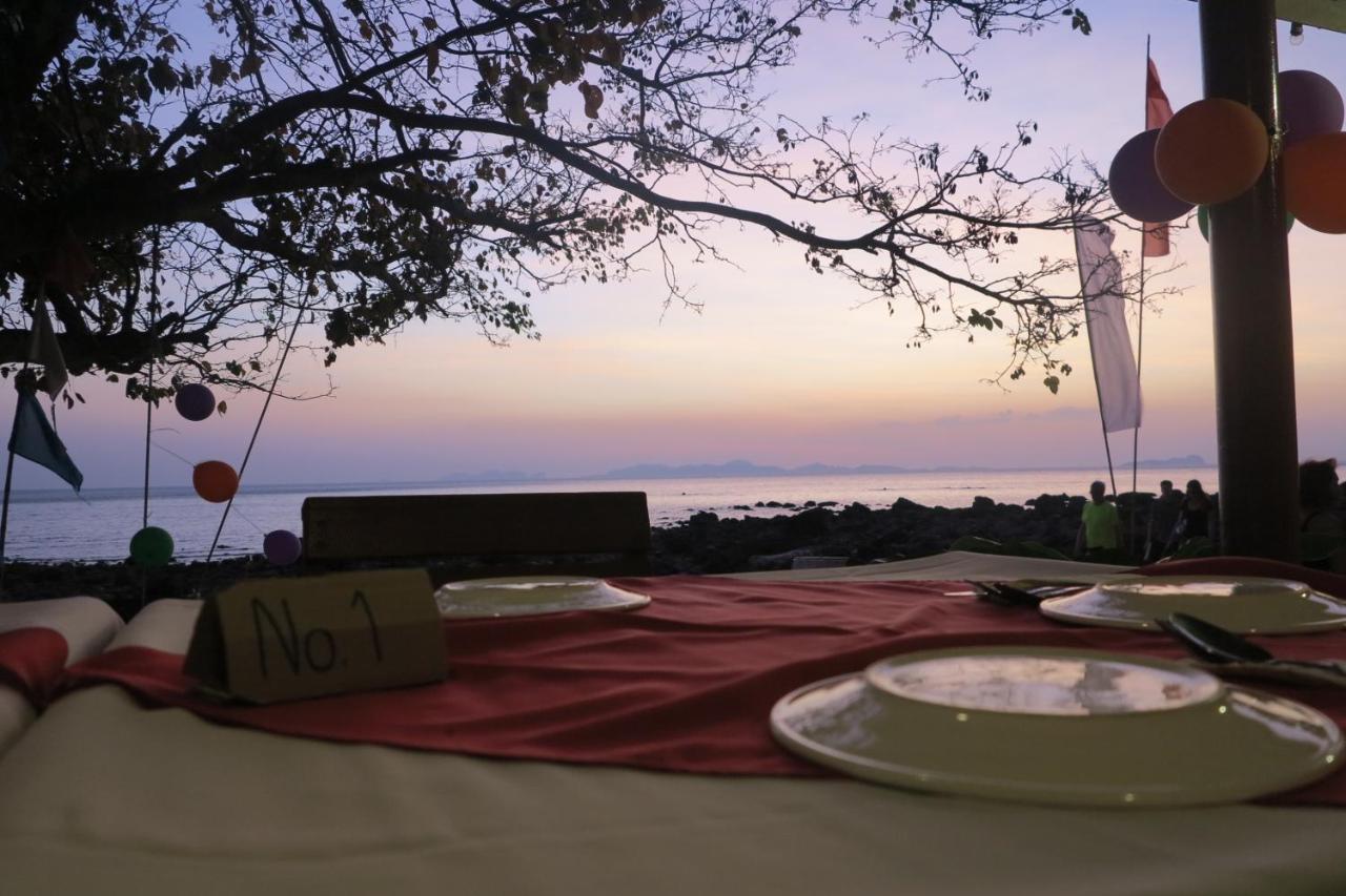 Koh Jum Coral Bay Resort ภายนอก รูปภาพ